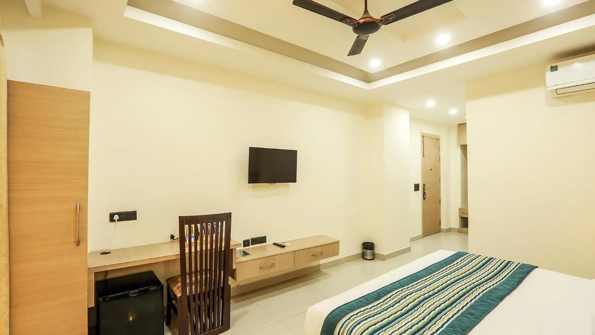 Hotel Green Lotus Luxe Gurgaon Indien