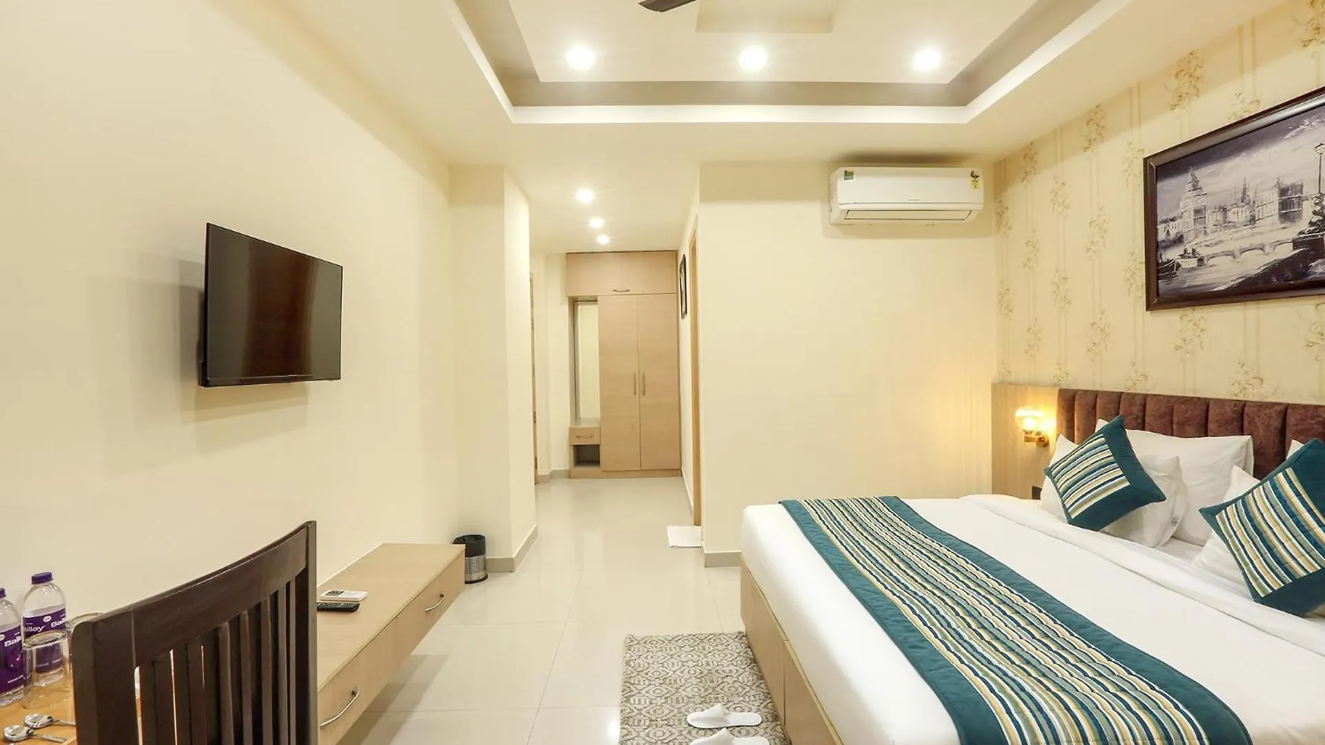 Hotel Green Lotus Luxe Gurgaon