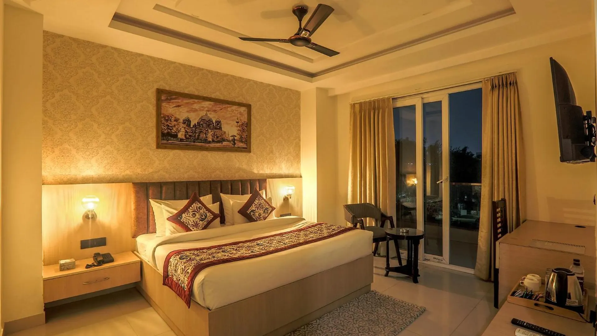 Hotel Green Lotus Luxe Gurgaon