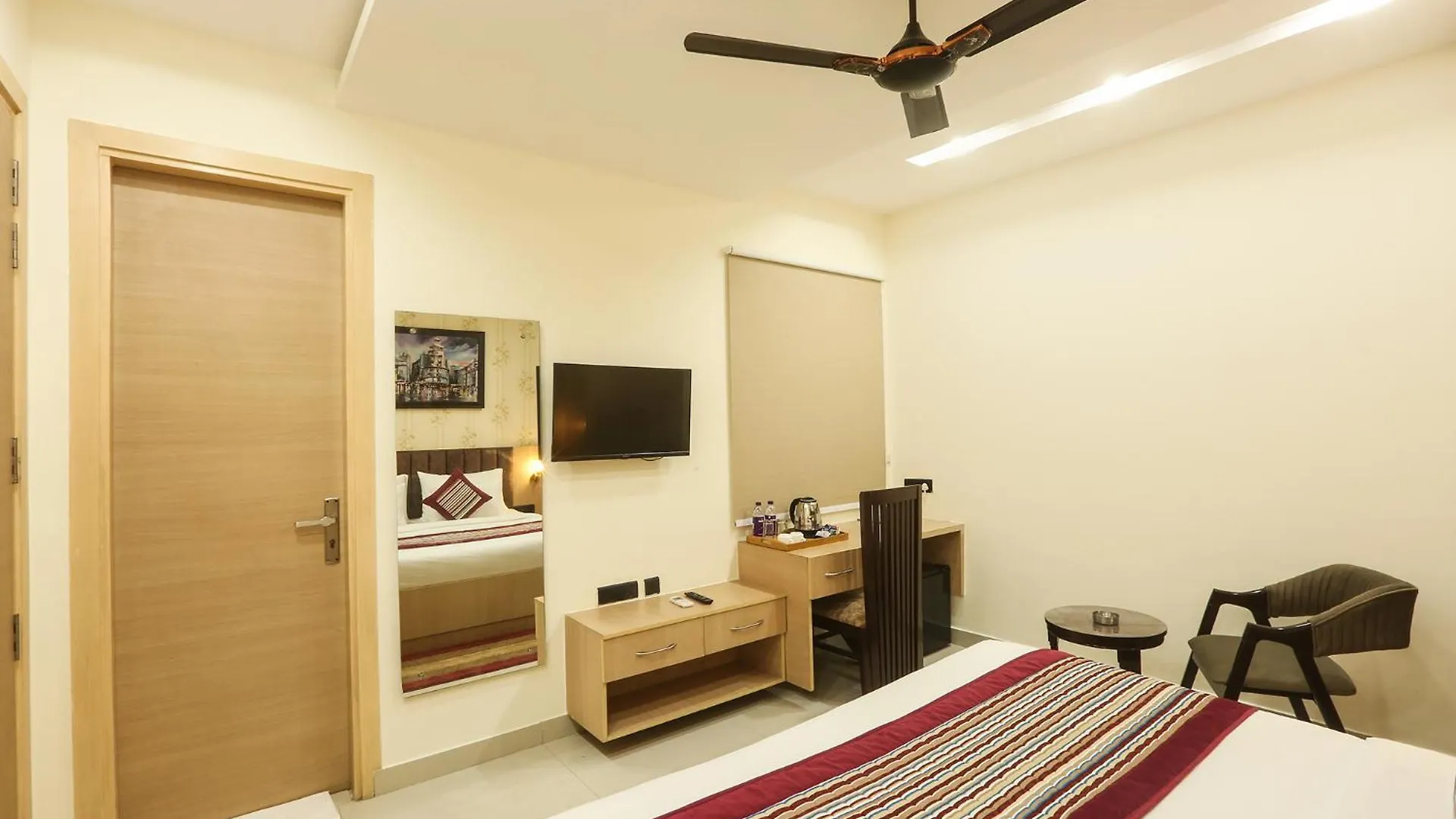 Hotel Green Lotus Luxe Gurgáon 0*,  India